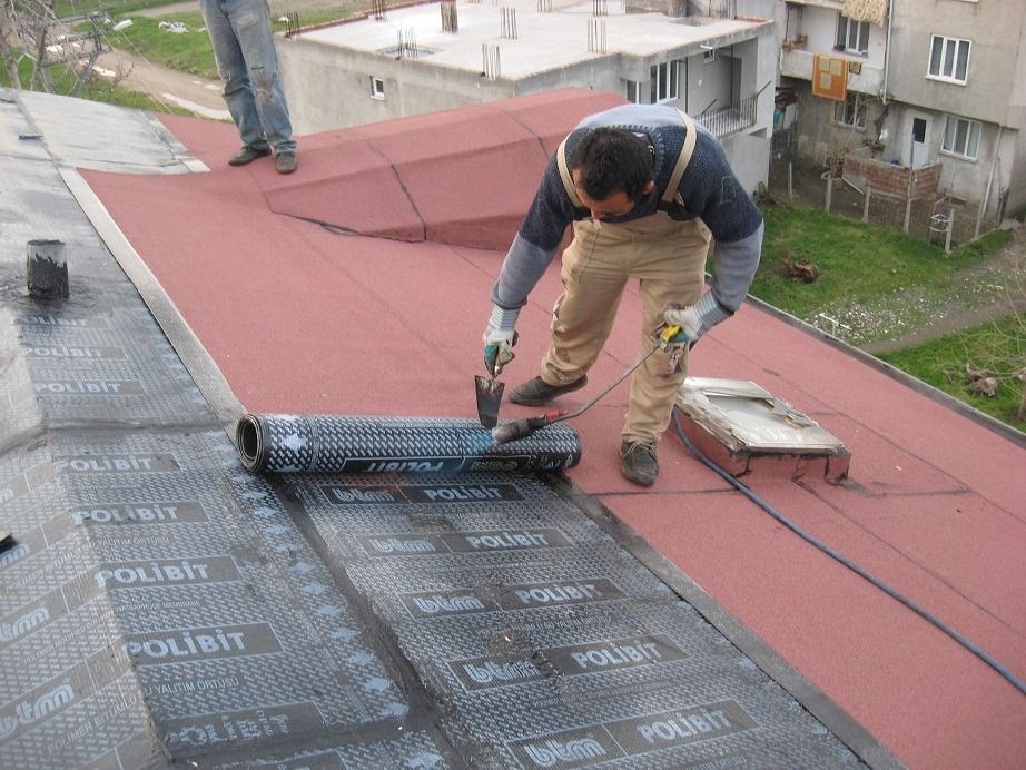 Küçükpark EPDM Kauçuk Çatı – düz çatıda arduvazlı bitümlü membran serimi Küçükpark EPDM Kauçuk Çatı – düz çatıda arduvazlı bitümlü membran serimi